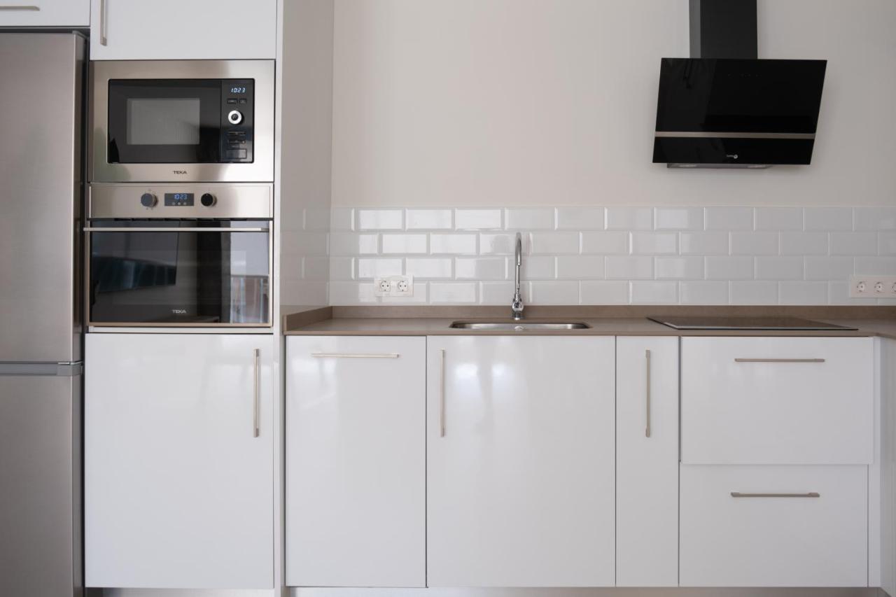 Victoria'S Home Modern And Cosy 2 Bedroom Apartment マラガ エクステリア 写真