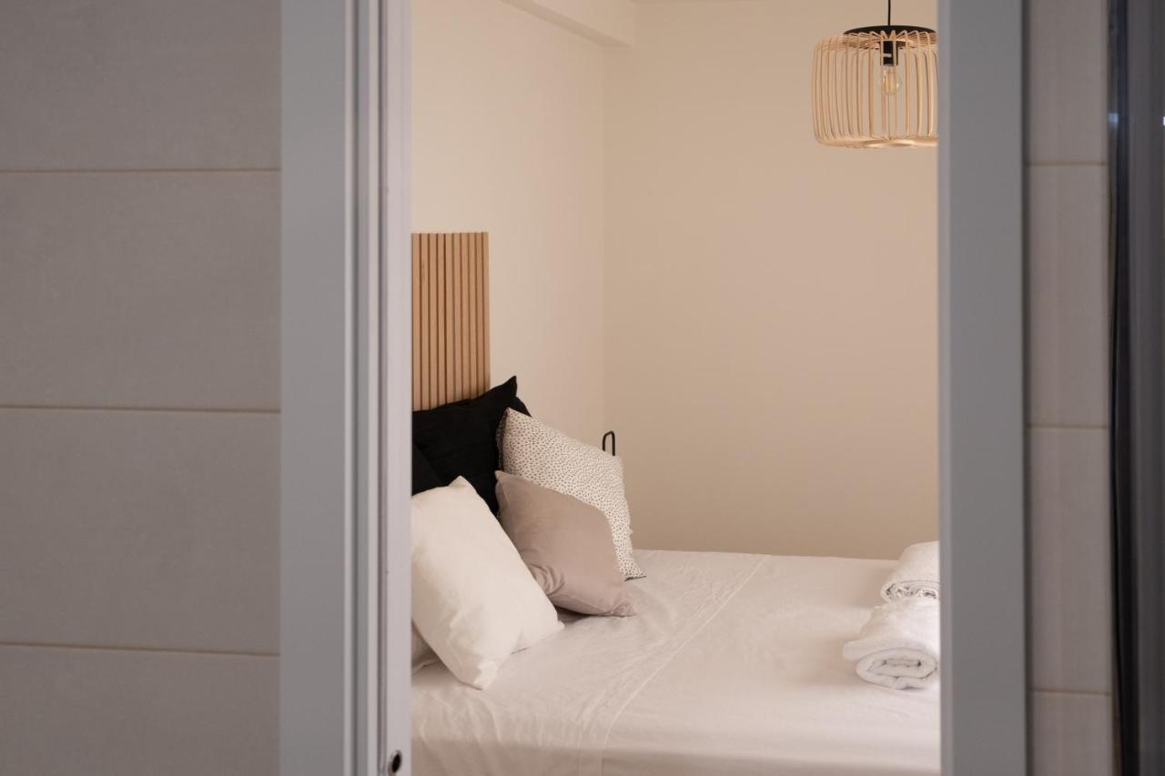 Victoria'S Home Modern And Cosy 2 Bedroom Apartment マラガ エクステリア 写真