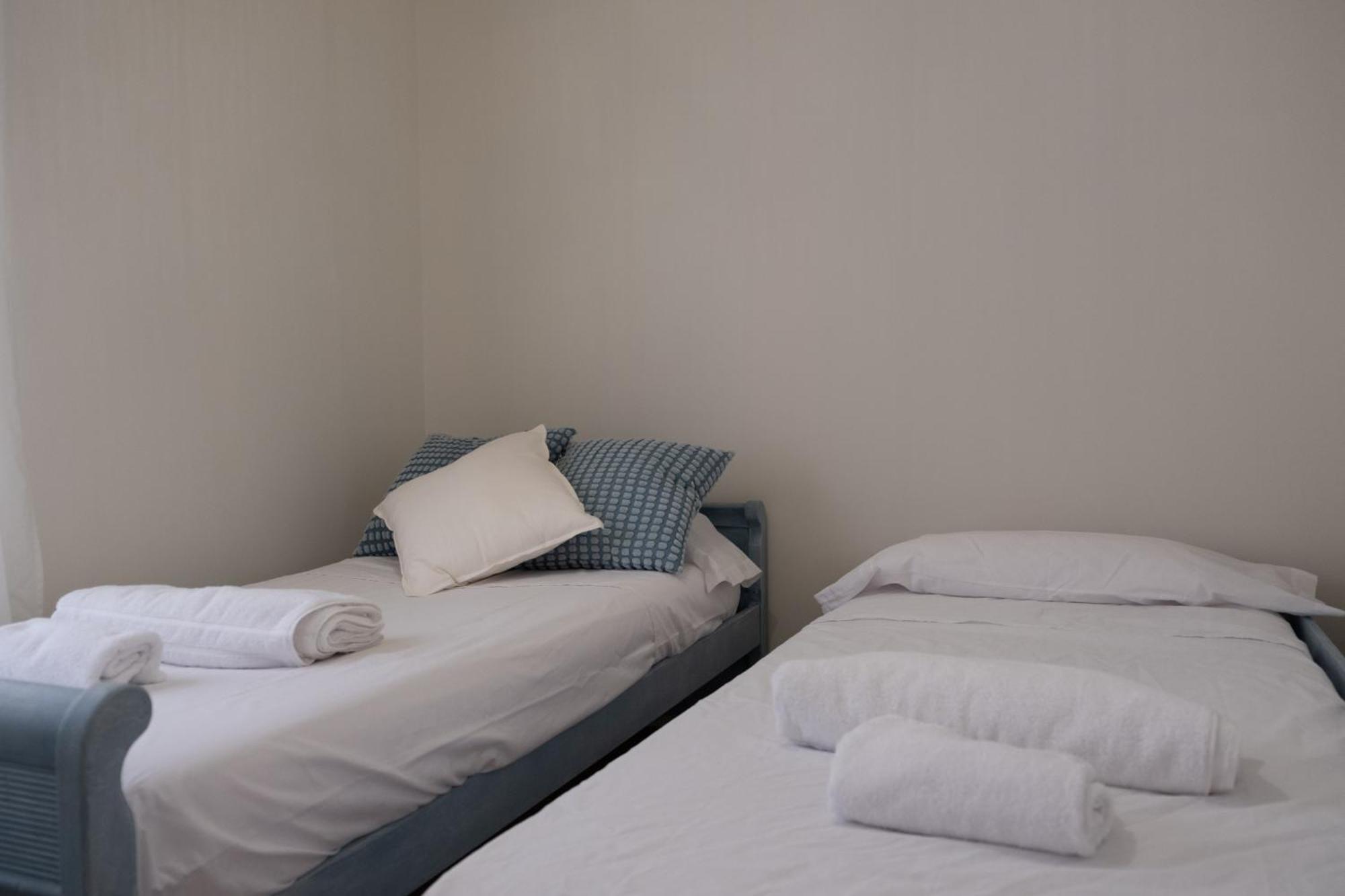 Victoria'S Home Modern And Cosy 2 Bedroom Apartment マラガ エクステリア 写真