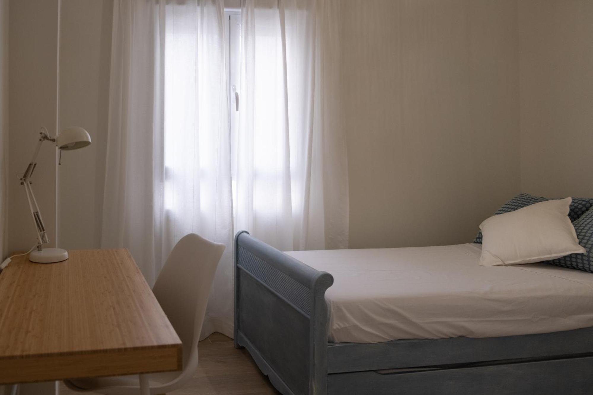 Victoria'S Home Modern And Cosy 2 Bedroom Apartment マラガ エクステリア 写真